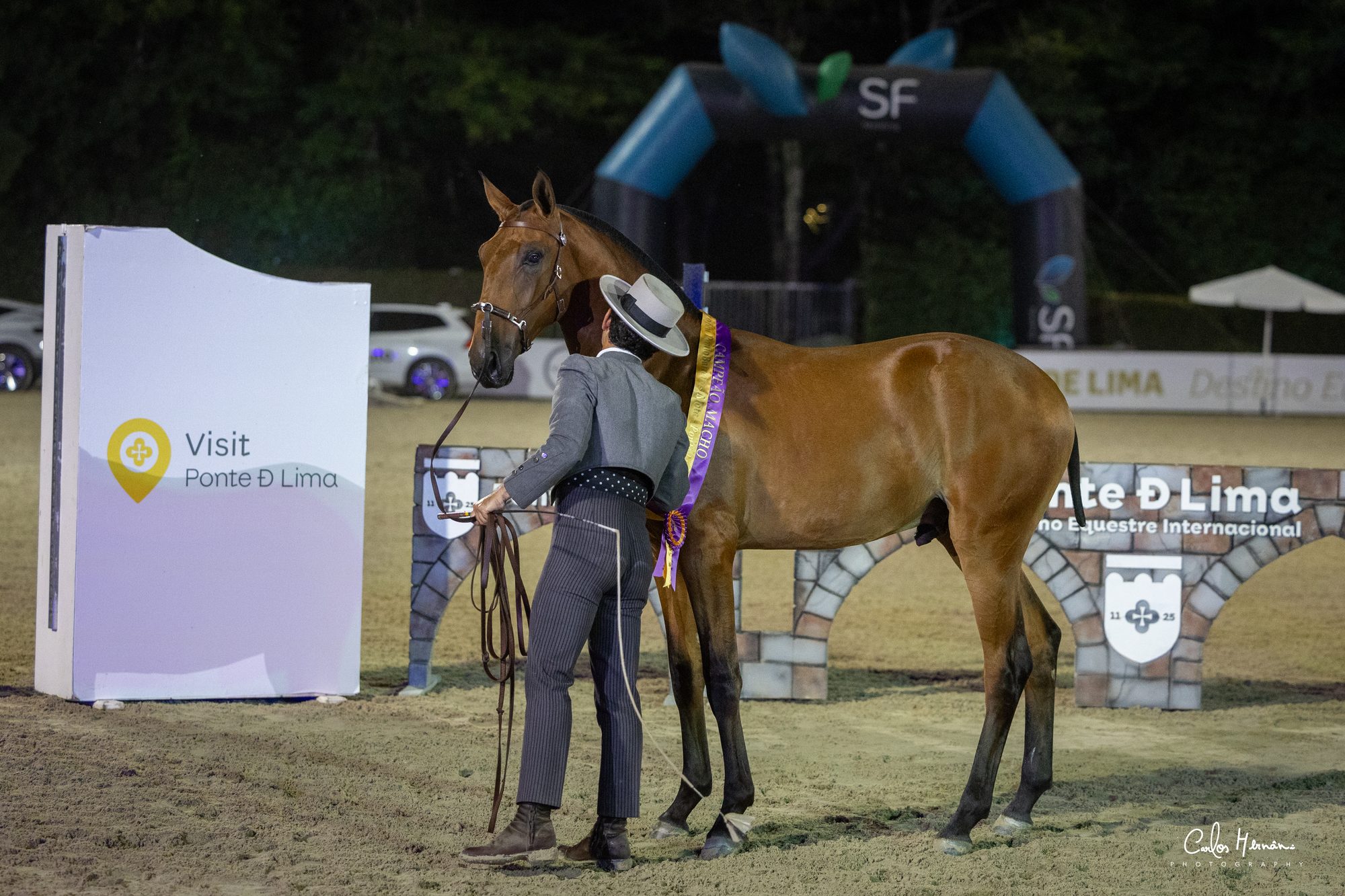 Vento JCL with Champion of Champions sash, Ponte de Lima